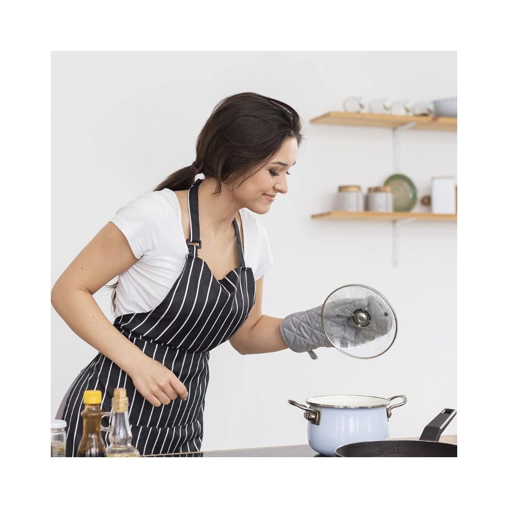 Khaitan  Avaante ISI Certified Kwid MS 4 Burner Toughened Glass Top with Detachable Stainless Steel Spill