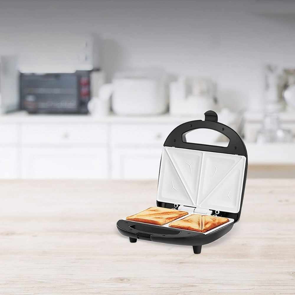 KENT 16024 Sandwich Maker 700 W | Non-Toxic Ceramic Coating Plate | Handle with Lock | Automatic Cut OFF | 4 Slice Sandwich Toaster