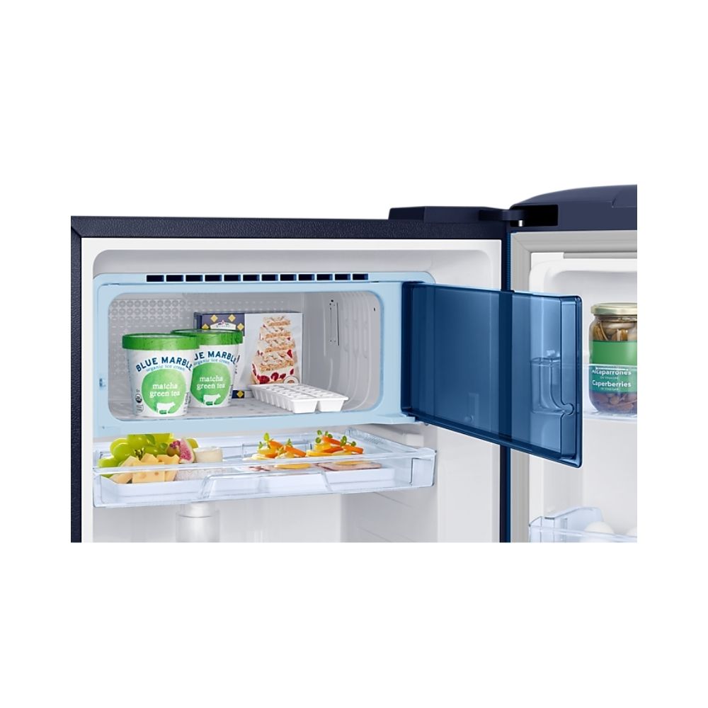 Samsung 225 L 4 Star Direct Cool Single Door Refrigerator Rythmic Twirl Blue (RR23A2E3X4U/HL)