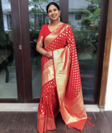 Gorgeous Golden Red Banarasi Silk Zari Weaving Work Wedding Wear Saree(Un-Stitched)