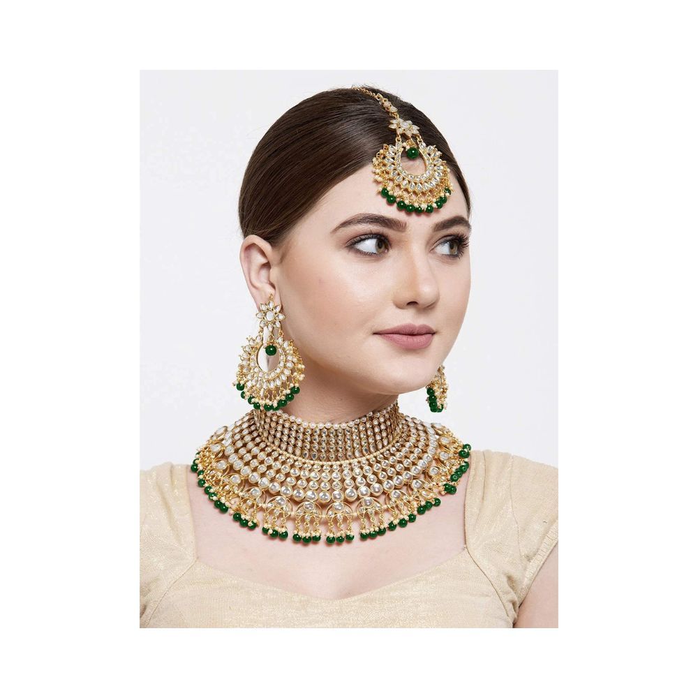 I Jewels 18K Gold Plated Traditional Kundan & Pearl Studded Bridal Choker Necklace Jewellery Set for Women (K7085)