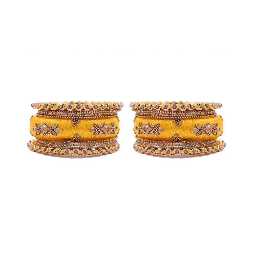 Leshya Thread Bangle set for Both hands