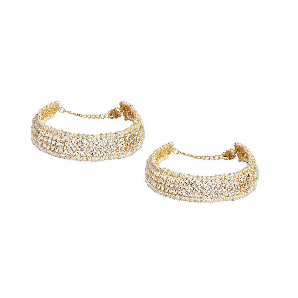 Peora Traditional Gold Plated White Kundan Studded Anklet Payal Set