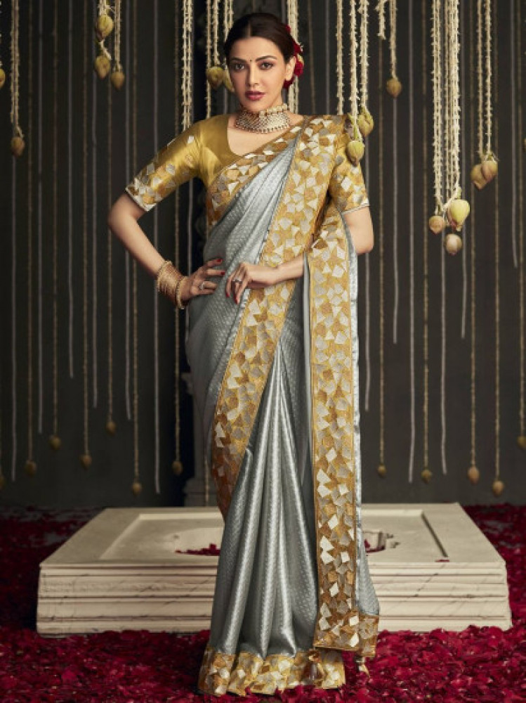 Engrossing Golden Color Soft Silk Kanjivaram Sarees – Designerslehenga