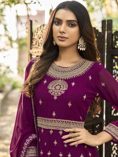 Pretty Magenta Dori Embroidered Georgette Festive Wear Salwar Suit