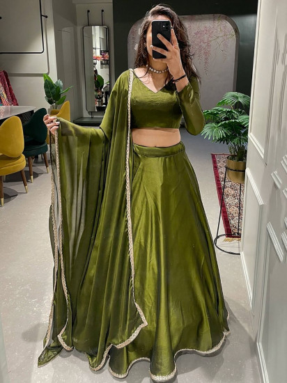 Ravishing Green Silk Lace Border Fancy Lehenga choli
Semi Stitched