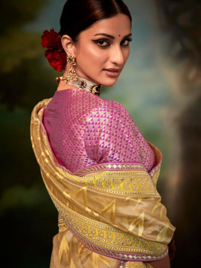 Stunning Yellow Organza Silk Weaving Saree With Blouse(Un-Stitched)