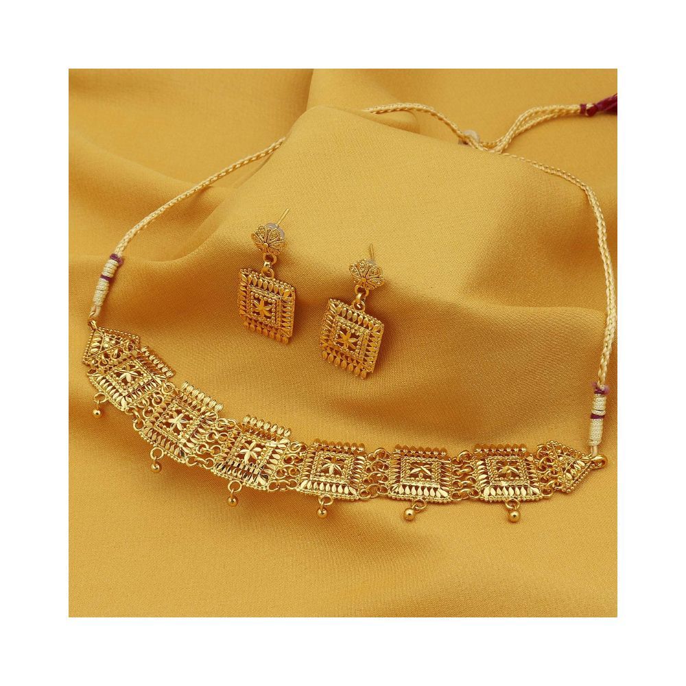 Sukkhi Glittery 24 Carat Gold Plated Choker Necklace Set for Women (SKR67360)