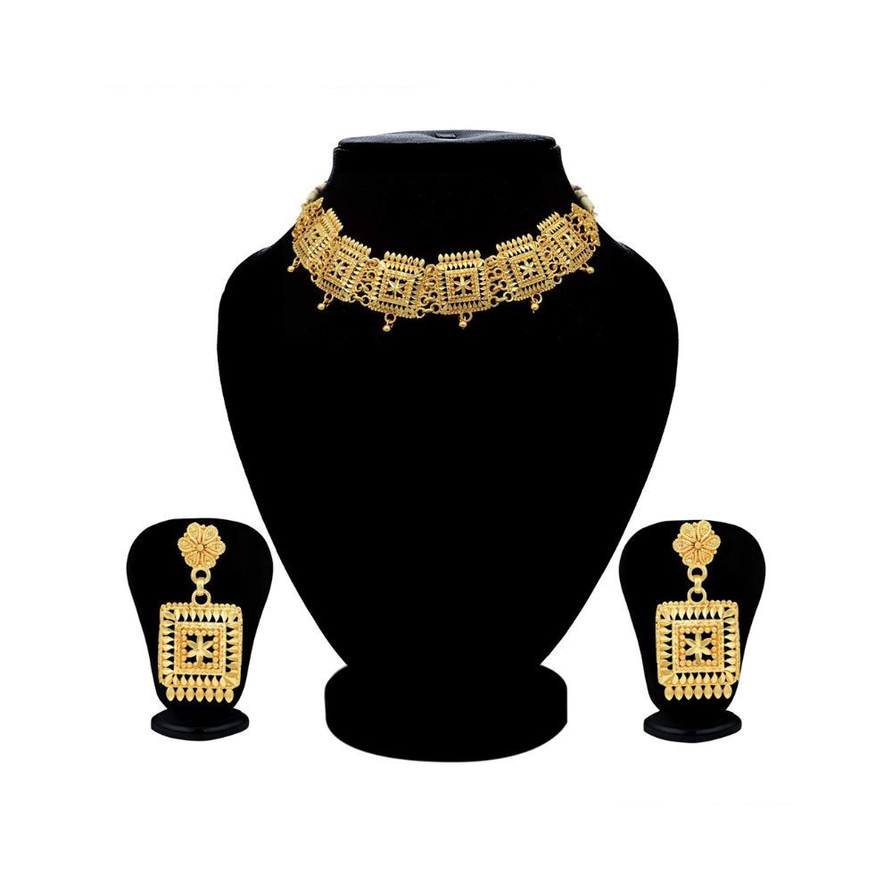 Sukkhi Glittery 24 Carat Gold Plated Choker Necklace Set for Women (SKR67360)
