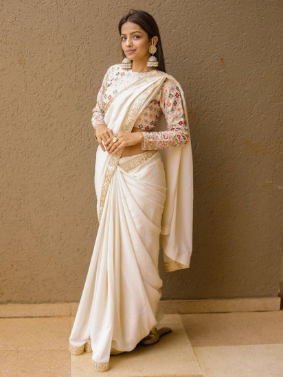 Superb Cream Georgette Embroidered Border Reception Wear Saree(Un-Stitched)