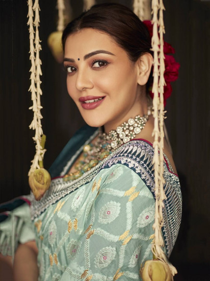 Wonderful Creamy Green Fancy Silk Embroidered Wedding Wear Saree(Un-Stitched)