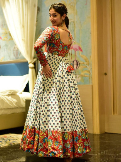 Wonderful White Digitally Printed Cotton Silk Ready-to-wear Long Kurti